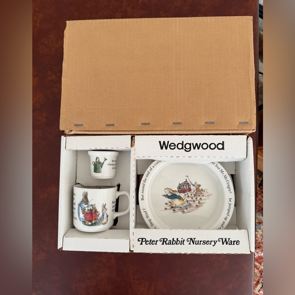 Vintage Wedgwood Peter Rabbit 4-Piece China Nursery Set